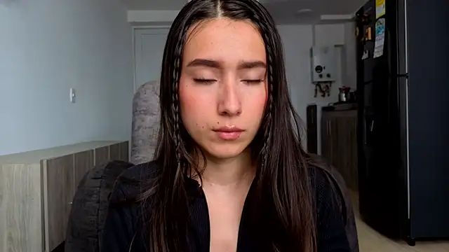 Snapshot of Adhara_Kitten chatting on 05/15/26, 01:31 Adhara Kitten online show from 05/15/26, 01:31