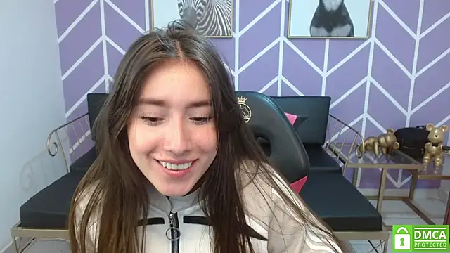 Snapshot of Adhara_Kitten chatting on 09/22/25, 01:06 Adhara Kitten online show from 09/22/25, 01:06