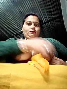 Snapshot of Hot_komal1 chatting on 05/22/26, 09:35 Hot komal1 online show from 05/22/26, 09:35
