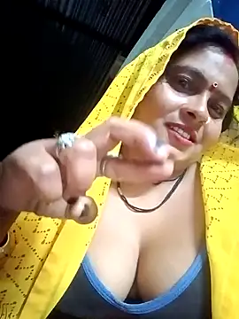 Snapshot of Hot_komal1 chatting on 05/04/26, 07:06 Hot komal1 online show from 05/04/26, 07:06