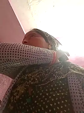 Hot komal1 online show from 11/18/25, 12:19