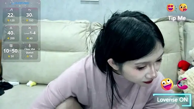Snapshot of xiaoLI-2025 chatting on 05/07/26, 12:52 xiaoLI-2025 online show from 05/07/26, 12:52