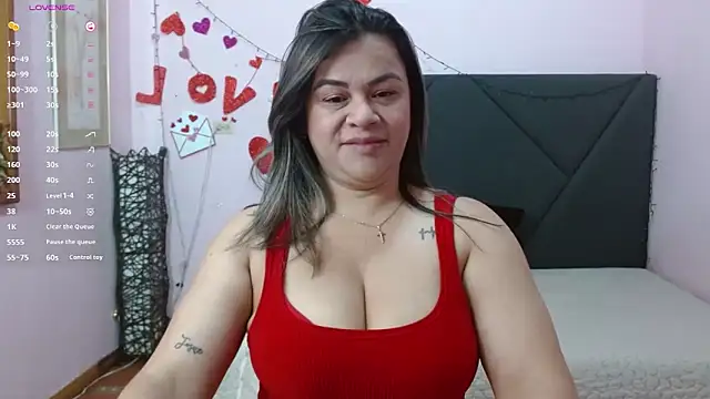 Snapshot of pamela_echeverria chatting on 05/12/26, 11:16 pamela echeverria online show from 05/12/26, 11:16