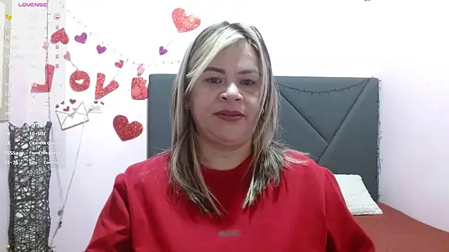 Snapshot of pamela_echeverria chatting on 06/09/26, 11:11 pamela echeverria online show from 06/09/26, 11:11