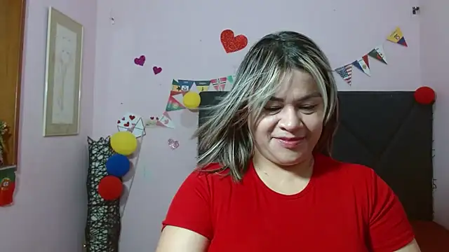 Snapshot of pamela_echeverria chatting on 07/13/26, 11:42 pamela echeverria online show from 07/13/26, 11:42