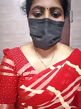 Snapshot of vasundhara26 chatting on 10/26/25, 08:42 vasundhara26 online show from 10/26/25, 08:42