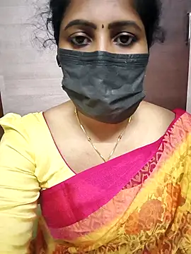 Snapshot of vasundhara26 chatting on 11/01/25, 06:35 vasundhara26 online show from 11/01/25, 06:35