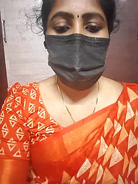 Snapshot of vasundhara26 chatting on 10/11/25, 08:21 vasundhara26 online show from 10/11/25, 08:21