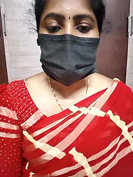 Snapshot of vasundhara26 chatting on 10/10/25, 07:58 vasundhara26 online show from 10/10/25, 07:58