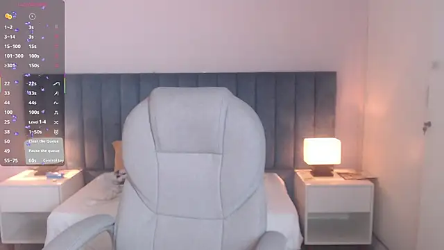 Snapshot of gemmalewis_ chatting on 09/29/25, 02:23 gemmalewis online show from 09/29/25, 02:23