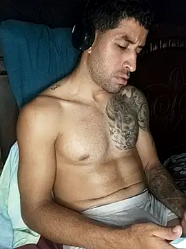 Snapshot of Alexsexygamer chatting on 02/07/26, 12:51 Alexsexygamer online show from 02/07/26, 12:51