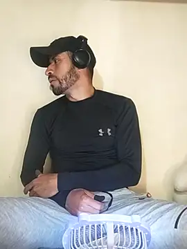 Snapshot of Alexsexygamer chatting on 11/24/25, 07:36 Alexsexygamer online show from 11/24/25, 07:36