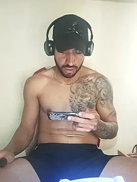 Snapshot of Alexsexygamer chatting on 11/23/25, 09:36 Alexsexygamer online show from 11/23/25, 09:36