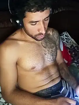 Snapshot of Alexsexygamer chatting on 02/13/26, 02:00 Alexsexygamer online show from 02/13/26, 02:00