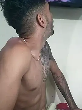 Snapshot of Alexsexygamer chatting on 11/10/25, 01:16 Alexsexygamer online show from 11/10/25, 01:16