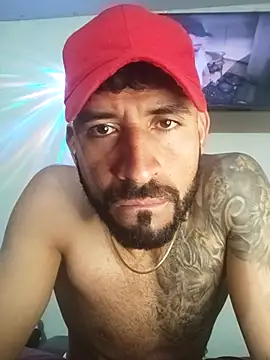 Snapshot of Alexsexygamer chatting on 12/05/25, 01:32 Alexsexygamer online show from 12/05/25, 01:32