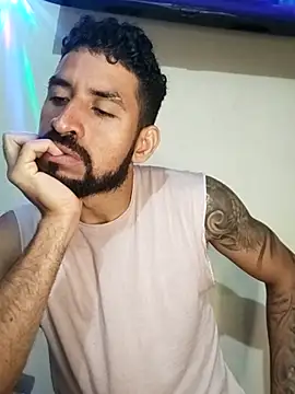 Snapshot of Alexsexygamer chatting on 11/02/25, 05:18 Alexsexygamer online show from 11/02/25, 05:18