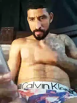 Snapshot of Alexsexygamer chatting on 03/29/26, 07:37 Alexsexygamer online show from 03/29/26, 07:37