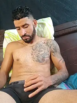 Snapshot of Alexsexygamer chatting on 12/03/25, 01:10 Alexsexygamer online show from 12/03/25, 01:10