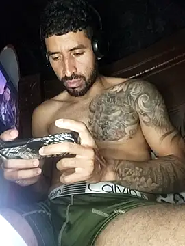 Snapshot of Alexsexygamer chatting on 03/06/26, 01:22 Alexsexygamer online show from 03/06/26, 01:22