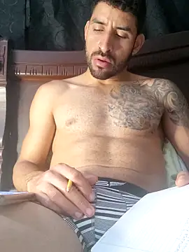 Snapshot of Alexsexygamer chatting on 04/11/26, 01:24 Alexsexygamer online show from 04/11/26, 01:24