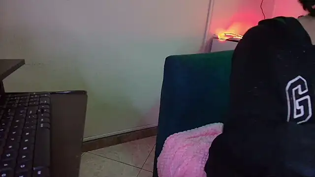 Terraelowen online show from 11/07/25, 11:48