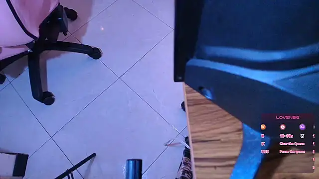 Terraelowen online show from 10/28/25, 11:31