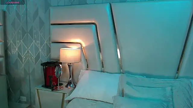 Sofia Stanley online show from 11/10/25, 11:59