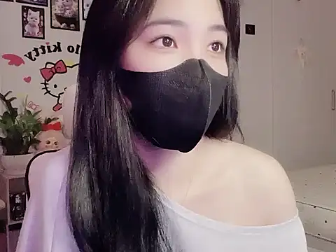 keelinnn19 online show from 10/24/25, 08:19