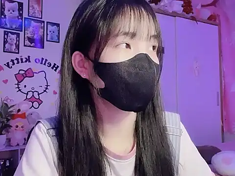 keelinnn19 online show from 10/30/25, 10:57