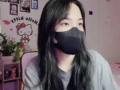 keelinnn19 online show from 10/14/25, 07:47