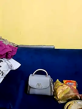 Suhana Darling online show from 11/01/25, 04:23