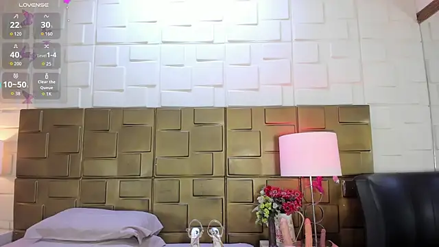 AmyBlackwood online show from 10/28/25, 07:46