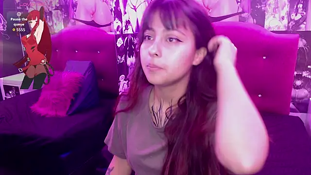 sophiaa 7 online show from 09/21/25, 12:32