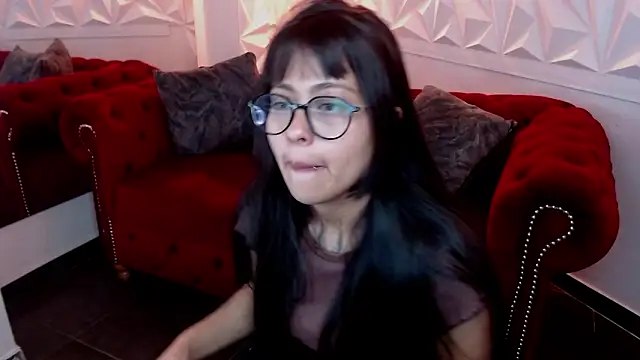 sophiaa 7 online show from 02/05/26, 01:07