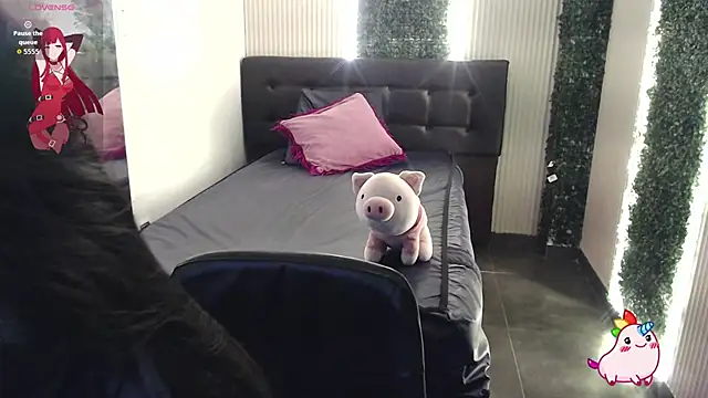 sophiaa 7 online show from 02/25/26, 01:11