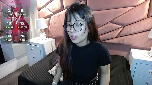 sophiaa 7 online show from 10/19/25, 01:25