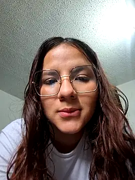 Snapshot of angeles_azul chatting on 07/16/26, 02:14 angeles azul online show from 07/16/26, 02:14