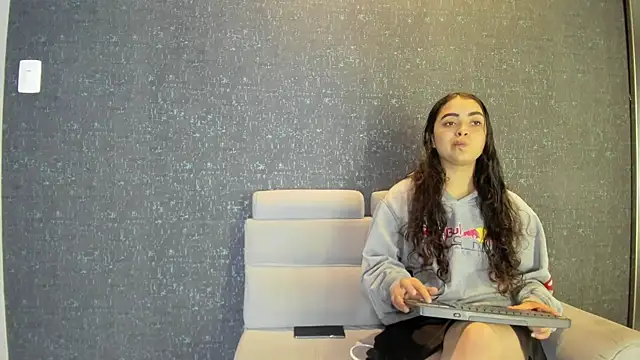 NickandAbby  online show from 12/16/25, 10:19