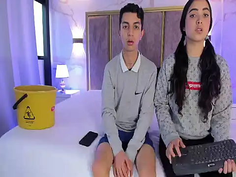 NickandAbby  online show from 02/16/26, 08:51