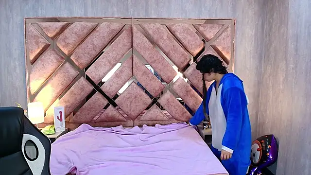 Babyyrasta666 online show from 10/28/25, 03:40