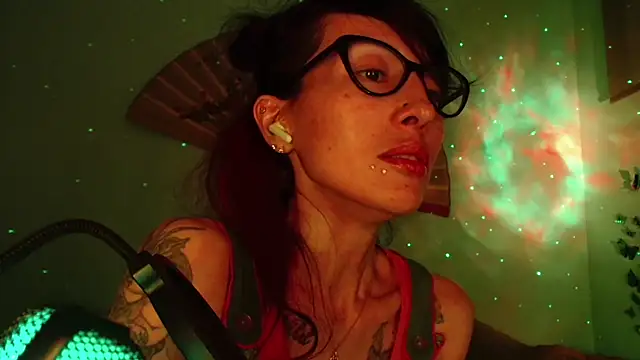 KiotoShine online show from 02/18/26, 09:00