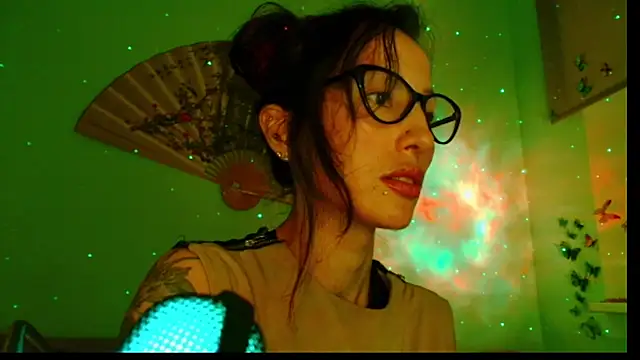 KiotoShine online show from 11/08/25, 06:55