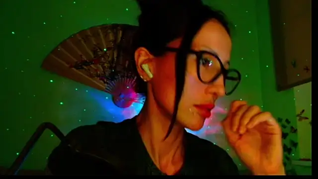 KiotoShine online show from 11/02/25, 07:41