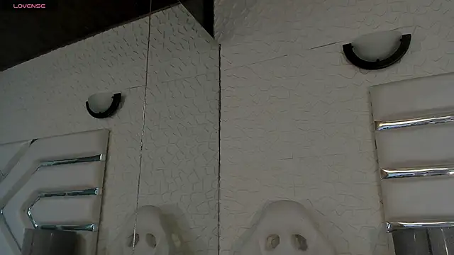 Snapshot of TatiLee chatting on 02/24/26, 06:09 TatiLee online show from 02/24/26, 06:09