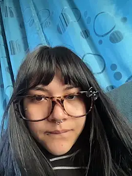 TatiLee online show from 04/03/26, 11:49