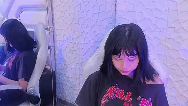 TatiLee online show from 03/24/26, 01:00