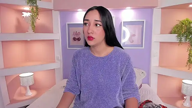 IsabellaaHill  online show from 10/16/25, 12:35