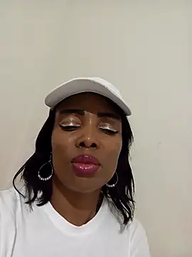 SEXYMOANSXX online show from 02/07/26, 02:36