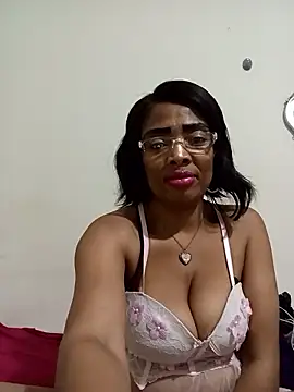 SEXYMOANSXX online show from 04/06/26, 02:29